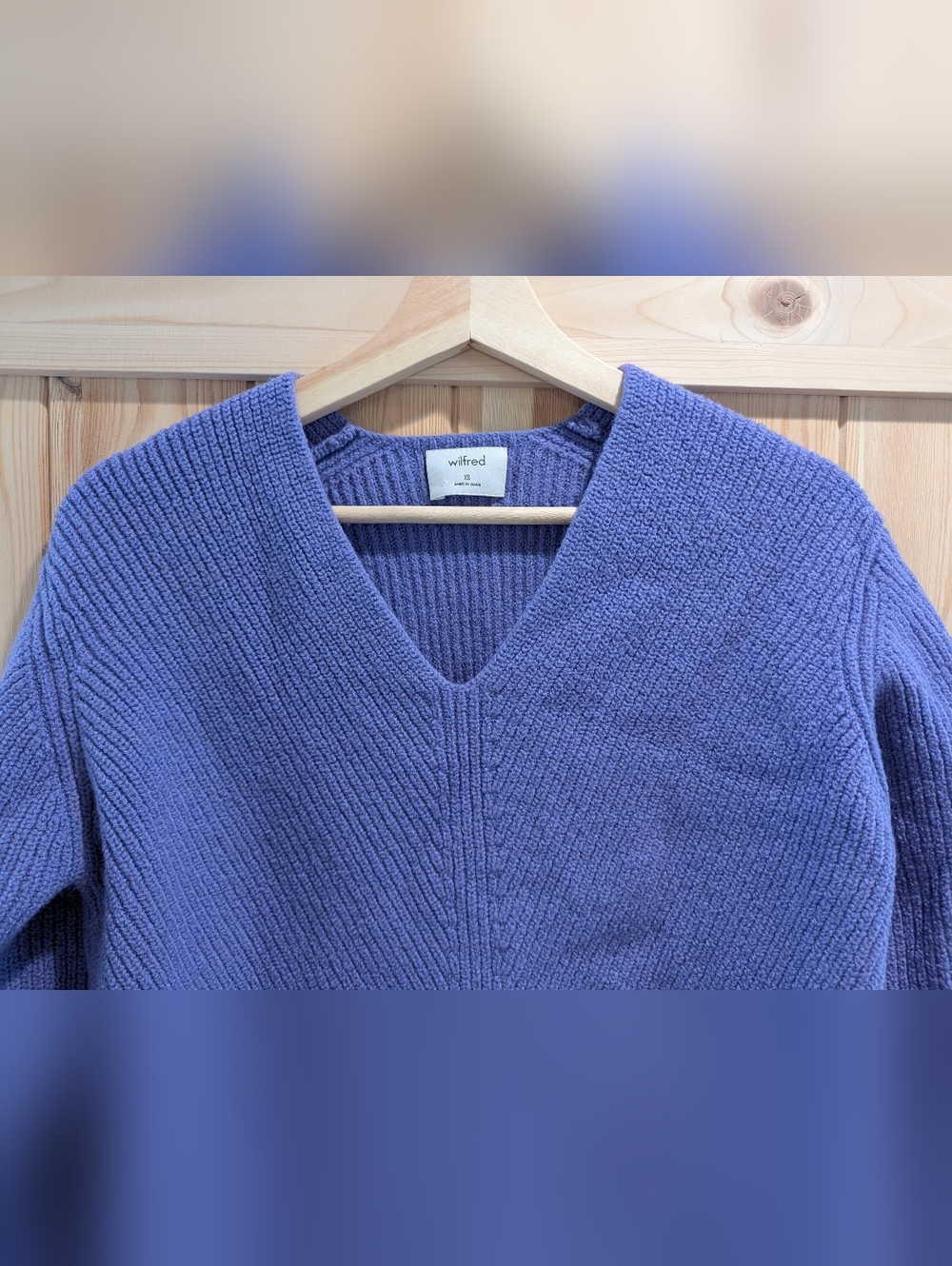 Wilfred Aritzia Merino Wool Sweater Purple Ribbed V-Neck Cropped 3/4 Sleeve - Picture 3 of 7
